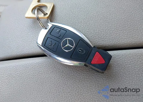 2010 Mercedes-Benz Glk 350 4Matic from USA, damaged, VIN WDCGG8HB9AF352873